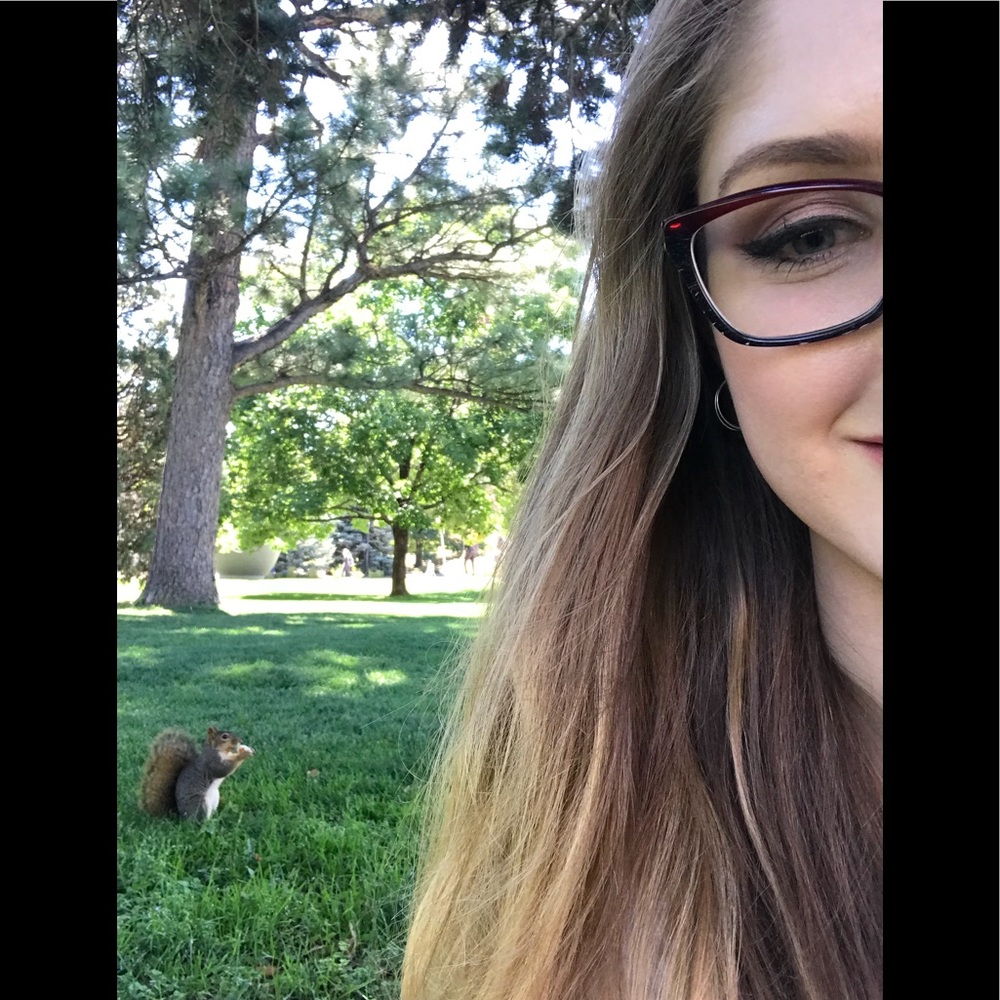 Meet your Posher, Liane